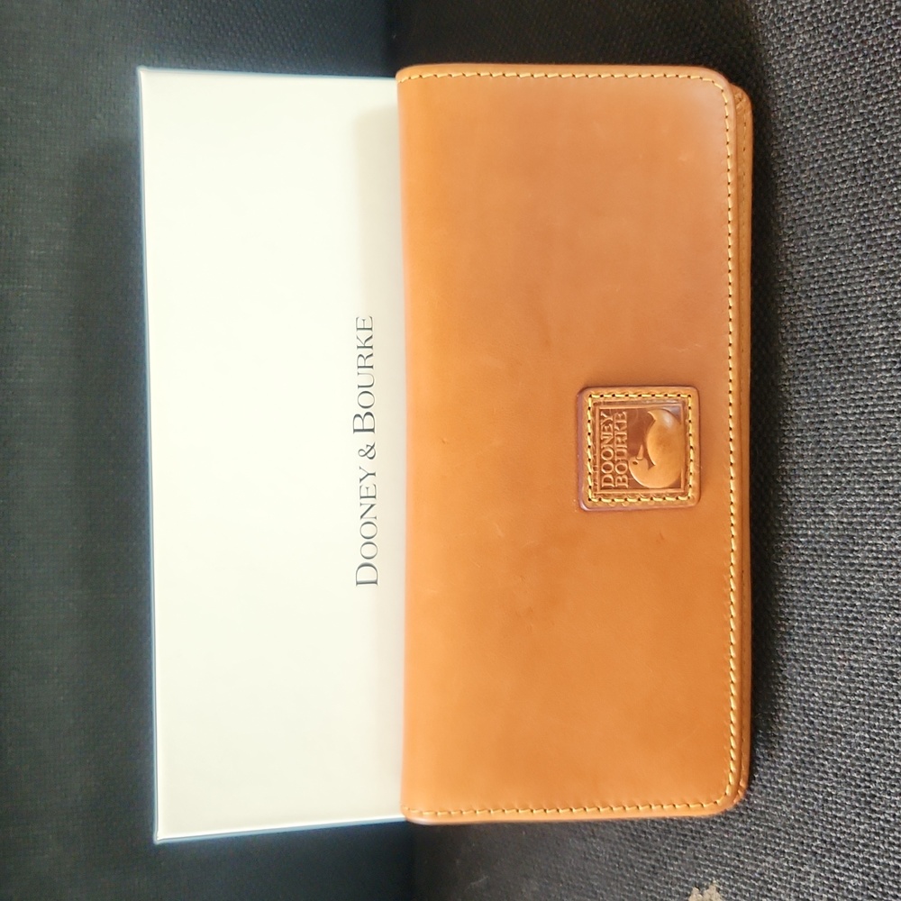 Dooney & Bourke Florentine Slim Wallet